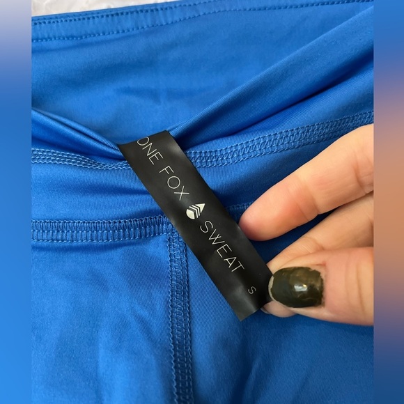 NWT Stone Fox Sweat Blue Athletic Capri Crop Legging Yoga Pants - Picture 4 of 5